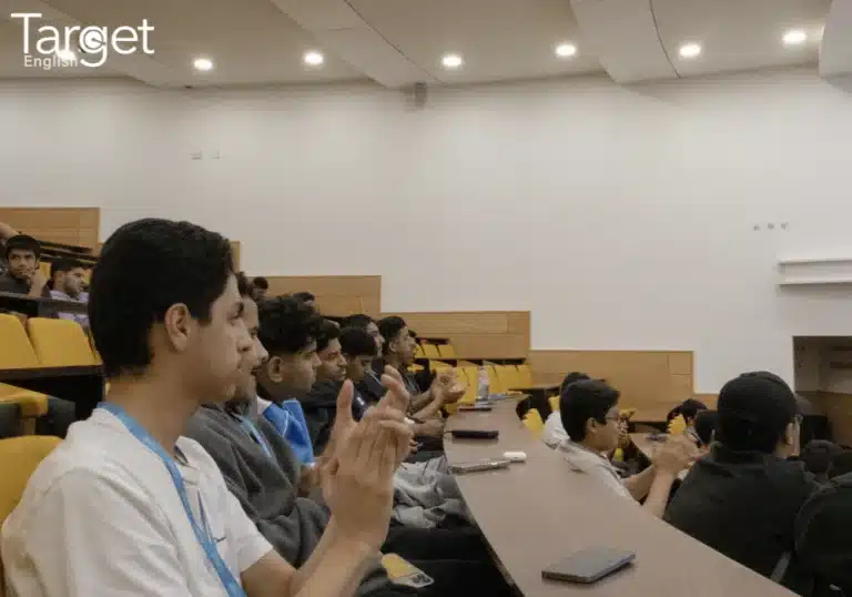 “معاهد تارجت لتعليم الإنجليزية: طريقك الأسرع لإتقان اللغة والنجاح المهني”